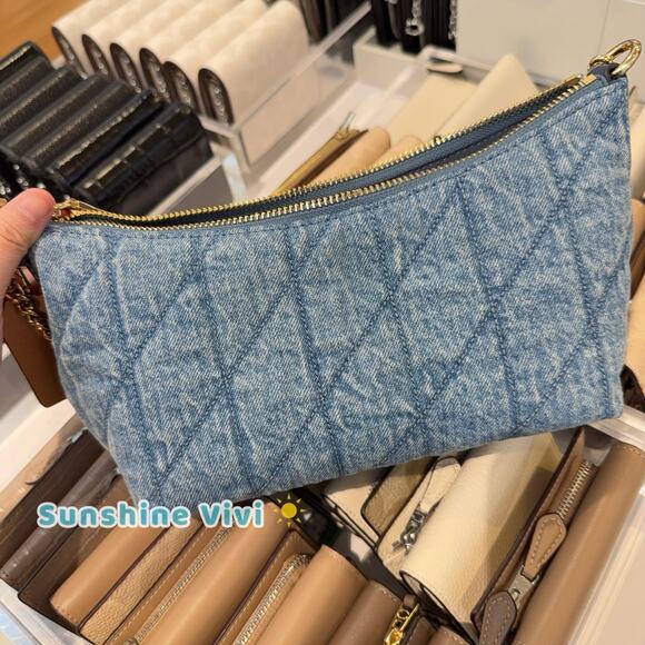 NWT Coach Caitlin Shoulder Bag With Quilting CDZ89 Gold/Indigo - Picture 5 of 8